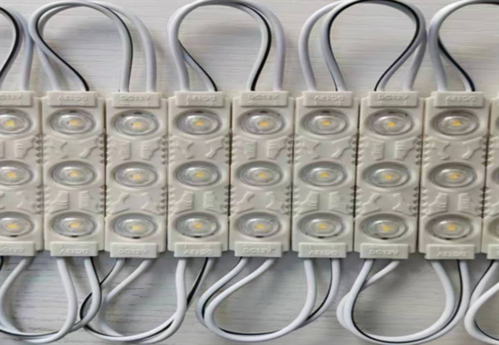 SMD2835 উচ্চ উজ্জ্বলতা 150LM RGB 1.2W DC12V জলরোধী LED লাইট মডিউল আউটডোর ইনডোর বিজ্ঞাপনের জন্য